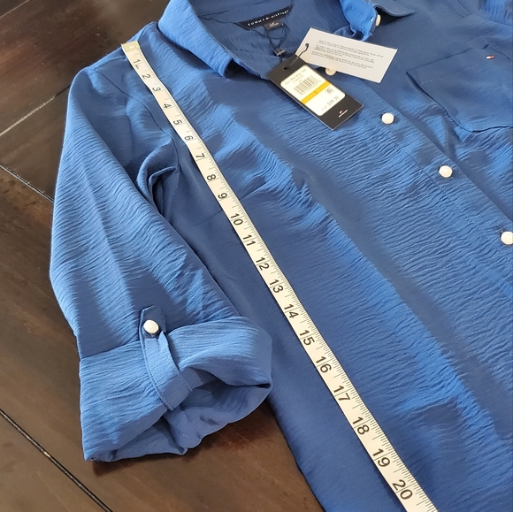 Women's Tommy Hilfiger Button Down - Picture 5 of 7